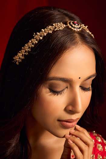 Nazaakat By Samara Singh_Pink Kundan Work Ruby And Green Mathapatti _Online_at_Aza_Fashions