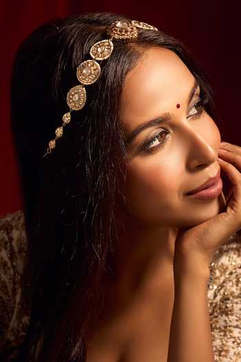 Nazaakat By Samara Singh_Pink Kundan Ruby Brass Mathapatti _Online_at_Aza_Fashions