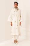 Buy_OFRIDA_White Cotton Split V-neck Limon Polka Dot Kurta Set _at_Aza_Fashions