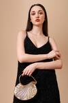 Buy_Nazaakat By Samara Singh_Gold Metallic Thread Mother Of Pearl Clutch Bag 