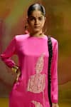 Buy_Kavitha Gutta_Pink Satin Applique Round Neck Ombre And Red Kurta Pant Set 