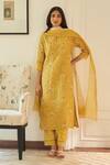 Buy_Vaayu_Yellow Muslin, Cotton Embroidery Keyhole Neck Rue Floral Kurta Set_Online_at_Aza_Fashions