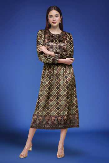 Shop_Naintara Bajaj_Green Polyester Round Neck Printed Dress With Belt _at_Aza_Fashions