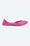 NR By Nidhi Rathi Pink Leather Classic Juttis Online at Aza Fashions NR By Nidhi Rathi_Pink Leather Classic Juttis _Online_at_Aza_Fashions