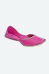 Buy NR By Nidhi Rathi Pink Leather Classic Juttis Online at Aza Fashions Buy_NR By Nidhi Rathi_Pink Leather Classic Juttis _Online_at_Aza_Fashions