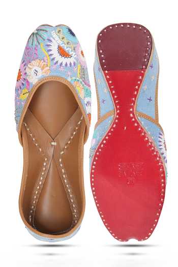 Shop_NR By Nidhi Rathi_Blue Embroidered Ethnic Juttis _at_Aza_Fashions