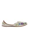 NR By Nidhi Rathi_White Handcrafted Embellished Juttis _Online_at_Aza_Fashions