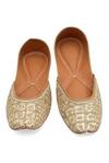 Buy_NR By Nidhi Rathi_Gold Handcrafted Embroidered Leather Juttis 