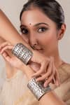 Buy_Anana_Silver Plated Hammered Kada _at_Aza_Fashions