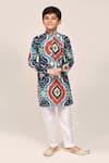 Petite Pomme_Blue Cotton Multicolour Digital Print Kurta And Pant Set _at_Aza_Fashions