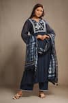 Buy_Sonali Methi_Blue Embroidery V-neck Royal Hand Kurta Set _at_Aza_Fashions