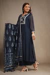 Sonali Methi_Blue Embroidery V-neck Royal Hand Kurta Set _at_Aza_Fashions