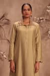 Buy_Label Niti Bothra_Green Silk Embroidery Collared Light Kurta Set _Online_at_Aza_Fashions