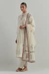 Buy_Ikshita Choudhary_White Chanderi Embroidery Mandarin Collar Block Print Kurta Pant Set _at_Aza_Fashions