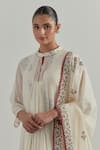 Buy_Ikshita Choudhary_White Chanderi Embroidery Mandarin Collar Block Print Kurta Pant Set 