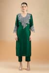 Buy_Prisho_Emerald Green Chiffon Embroidery, Zari V-neck Zardozi Yoke Kurta Set _Online_at_Aza_Fashions