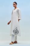 Buy_Priya Chaudhary_White Chanderi V-neck Block Print Kurta Pant Set _Online_at_Aza_Fashions
