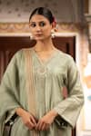 Shop_Neha Khullar_Green Organza Mirrors, Zari V-neck Silk Chanderi Kurta Set _Online_at_Aza_Fashions