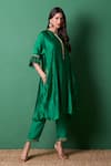Shop_Priti Prashant_Emerald Green Silk Embroidery Collared Radiance Kurta Set _at_Aza_Fashions