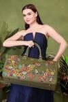 Buy_PickAleaf_Olive Green Embroidery Waves Duffel Bag 