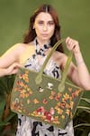PickAleaf_Olive Green Embroidery Autumn Whisper Tote Bag _Online
