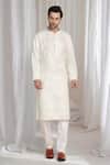 Buy Aham-Vayam White Cotton Embroidery Thread Kurta Online at Aza Fashions Buy_Aham-Vayam_White Cotton Embroidery Thread Kurta _Online_at_Aza_Fashions