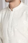 Shop Aham-Vayam White Cotton Embroidery Thread Kurta Shop_Aham-Vayam_White Cotton Embroidery Thread Kurta