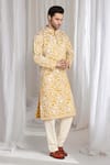 Buy_Aham-Vayam_Yellow Cotton Embroidery Floral Thread Kurta 