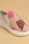 Buy_The Saree Sneakers_Pink Kantha Patchwork Slip-on Sneakers _Online