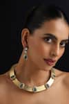 Swabhimann_Green Gemstones Emerald Hasli Necklace Set _Online_at_Aza_Fashions