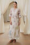 Buy_Rekha Agra_White Chanderi Silk, Cotton Embroidery Round Neck Floral Kurta Set _at_Aza_Fashions