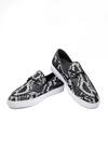 Buy_Shutiq_Black Zellona Leather Textured Sneakers _at_Aza_Fashions