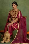 Saina Kapoor_Magenta Chanderi Embroidery Round Neck Kurta Set _Online_at_Aza_Fashions