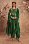 Buy_Label Niti Bothra_Green Silk Embroidery Round Neck Placement Kurta With Pant _at_Aza_Fashions