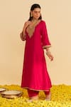 Buy_Sheetal Batra_Pink Silk Organza Embroidery Round Neck Haayat Kaftan Set _at_Aza_Fashions