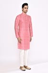 Arihant Rai Sinha_Pink Silk Printed Kurta _at_Aza_Fashions