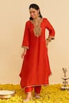 Buy_Sheetal Batra_Orange Embroidery Round Neck Amaya Kaftan Set 