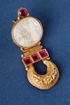 Mero Jewellery_Gold Plated Metallic Thread Mother Of Pearl Temple Pendant Necklace Set _Online_at_Aza_Fashions