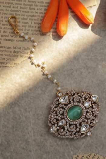 Shop_Do Taara_Green Mint Victorian Polki Maangtikka _at_Aza_Fashions