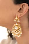 Do Taara_Gold Plated Pearls Kundan And Earrings _Online_at_Aza_Fashions