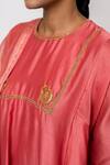 Buy_KAJAL AGRAWAL_Peach Chanderi , Organza, Embroidery Round Neck Medusa Hand Kurta Set _Online_at_Aza_Fashions