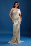 Buy_Tarun Tahiliani_Ivory Sequins, Beads, Embroidery Sweetheart Neck Concept Saree Set _Online_at_Aza_Fashions