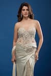 Buy_Tarun Tahiliani_Ivory Sequins, Beads, Embroidery Sweetheart Neck Concept Saree Set 