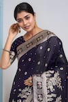 Buy_Samyukta Singhania_Purple Embroidery, Zari V-neck Woven Banarasi Saree With Blouse 