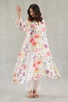Roza_Ivory Chanderi Round Neck Buttercup Printed Kurta And Pant Set _at_Aza_Fashions