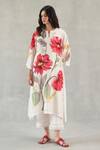 Buy_Roza_Ivory Chanderi Lace Round Neck Olivia Printed Kurta And Pant Set _at_Aza_Fashions