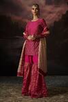 Buy_Swatti Kapoor_Pink Embroidery Round Neck Aafreen Floral Woven Kurta _Online_at_Aza_Fashions