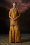 Swatti Kapoor_Yellow Cotton, Chanderi Round Neck Ayaan Floral Print Kurta Set _at_Aza_Fashions