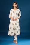 Buy_Naintara Bajaj_Off White Cotton Notched Neck Floral Print Kurta Set _at_Aza_Fashions