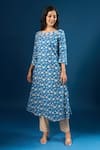 Buy_Naintara Bajaj_Blue Cotton Round Neck Flower Print Kurta With Pant _Online_at_Aza_Fashions